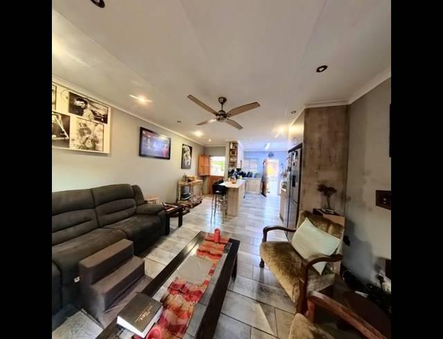 3 BEDROOM TOWNHOUSE FOR SALE IN BIRCHLEIGH